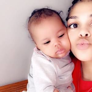 Meet your Posher, Fatima